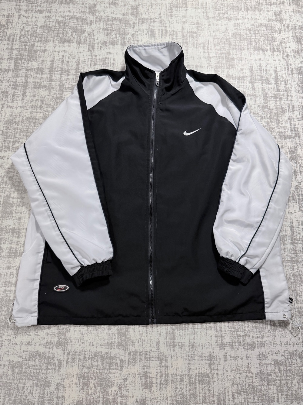 Vintage 90s Nike Black and White Full-Zip Windbreaker Jacket Size L